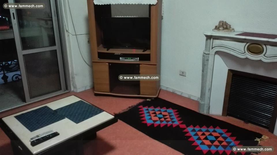 Appt tres propre meuble place barcelone