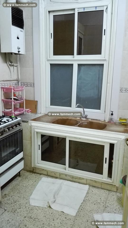 Appt tres propre meuble place barcelone