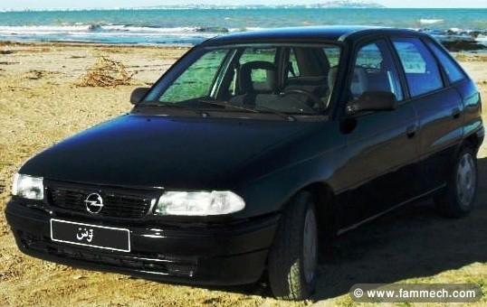 Astra diesel élégante