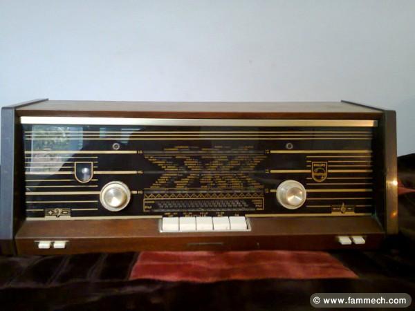 AV un radio PHILIPS B4x23A/01 