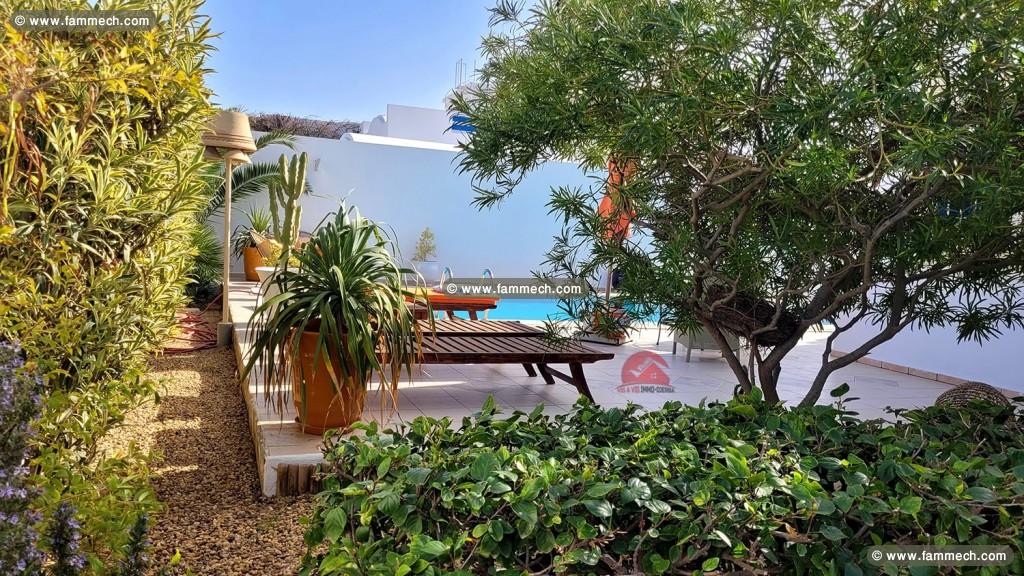 BELLE VILLA+PISCINE EN ZONE-T DJERBA-RÉF V623