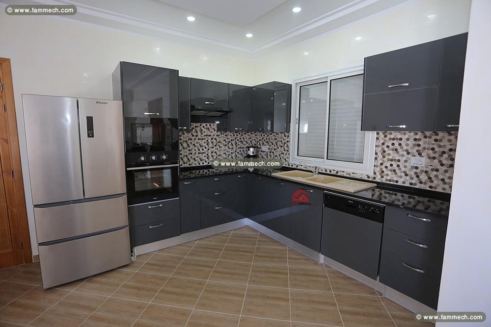 BELLE VILLA NEUVE AVEC PISCINE PRIVÉE REF L642
