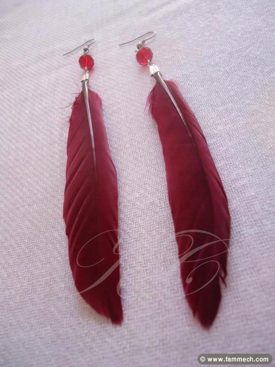 Boucles d'oreilles plumes couleurs différentes 