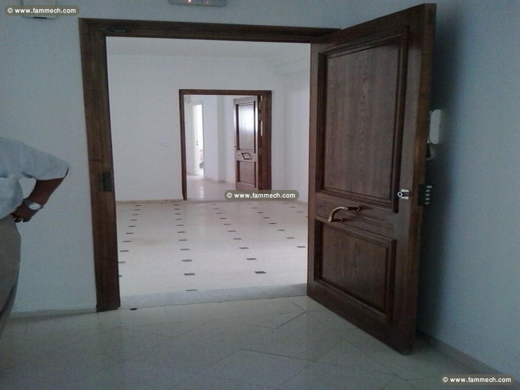 Bureau 100 m cloisonné 4 espaces pro178c