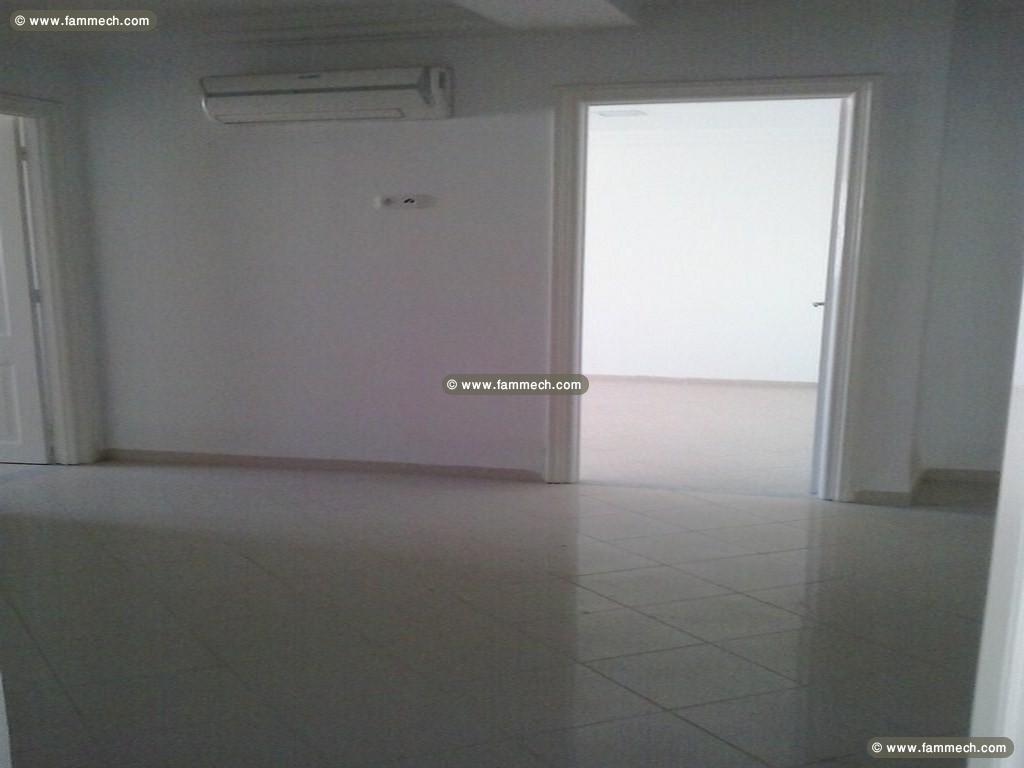 Bureau 100 m cloisonné 4 espaces pro178c
