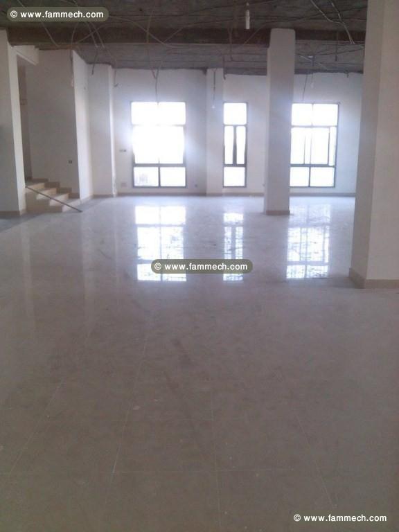 Bureau 220 m open space au chotrana 3 pro 522 a