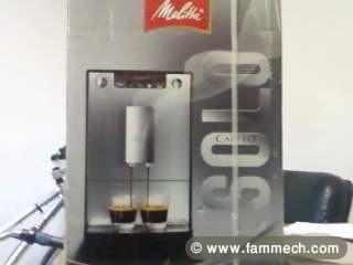 Cafetier neuf non utilise marque importe