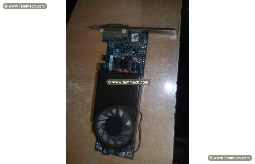 Carte graphique AMD Radeon r7 240 2Go DDR3