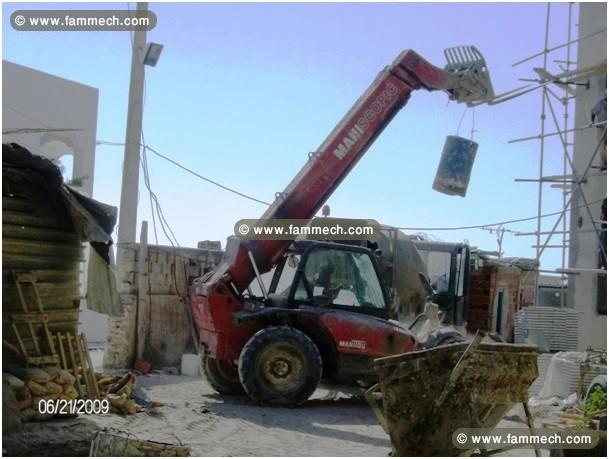 Chargeur télescopique de marque MANITOU 