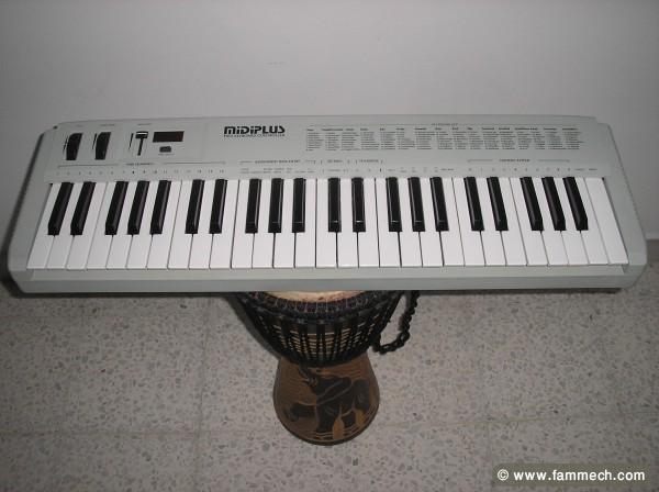 Clavier maître Studiotech Midiplus 49 touches 