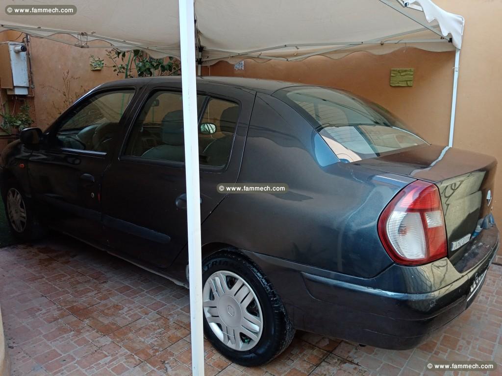 CLIO CLASSIC 1ere MAIN EN TRES BON ETAT 