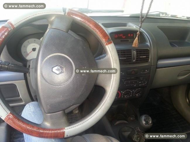 Clio classique en très bon état