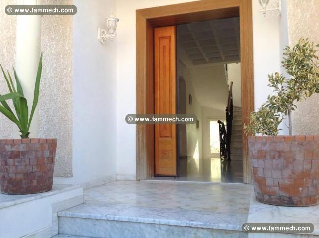 coquette villa à la soukra 