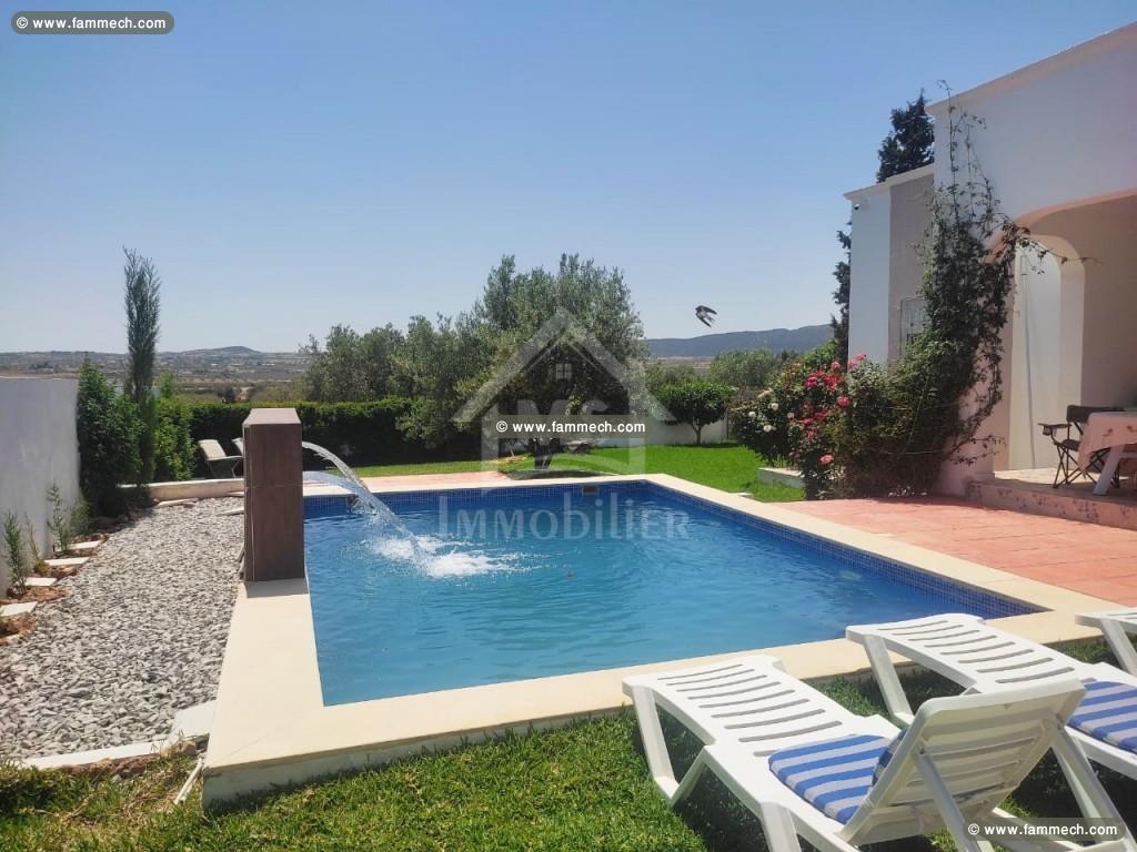 Couette villa avec piscine et jardin à vendre