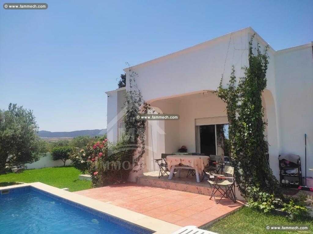 Couette villa avec piscine et jardin à vendre  
