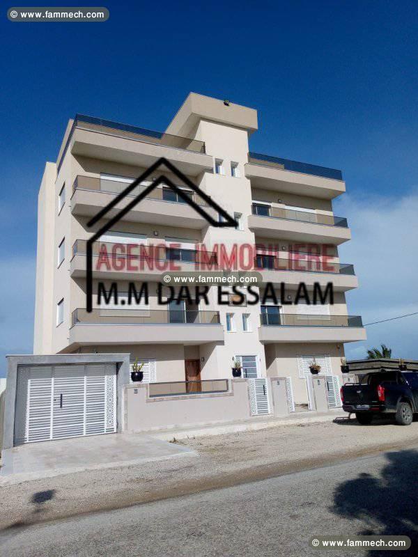 des appartements près de la mer