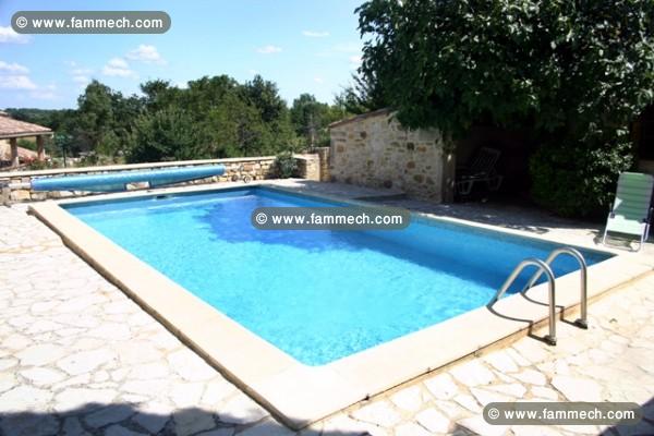 DES PISCINES INSTALLEES CLES EN MAINS