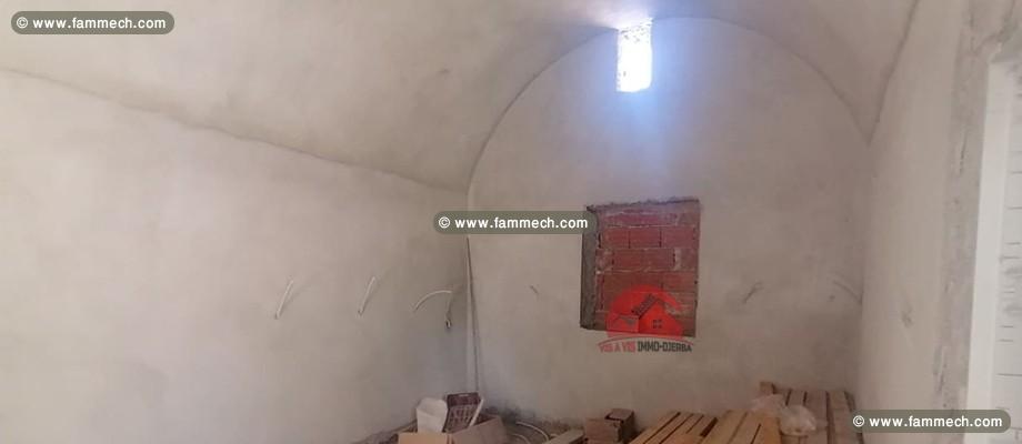 DEUX HOUCHS DJERBIENS À VENDRE À H SOUK - RÉF H490