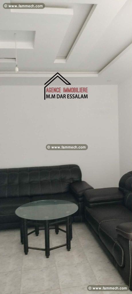 deux maisons près de la mer