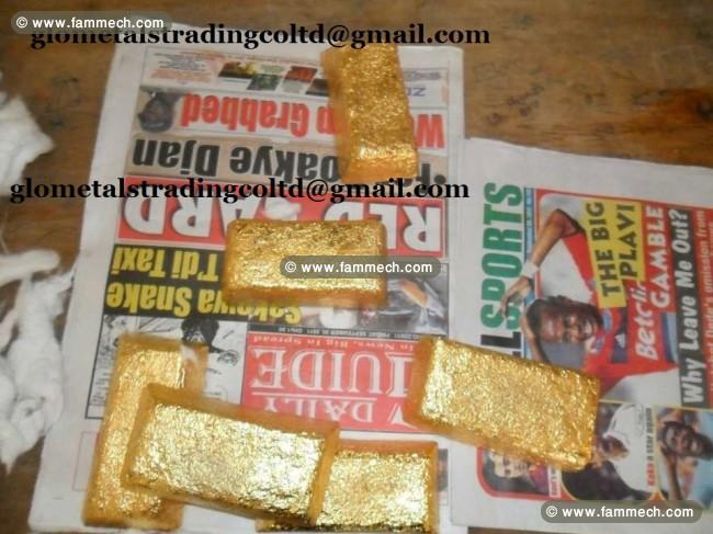 Diamants bruts non taillés et l'UA lingots d'or