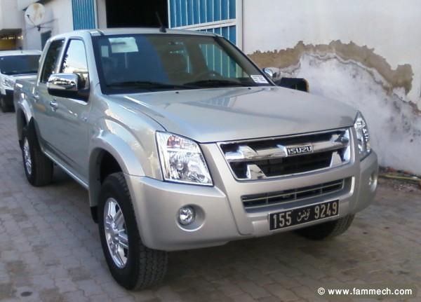 ISUZU D-MAX importé de DUBAI