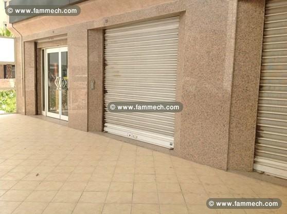 Espace commercial/ Excellent emplacement-Lac1