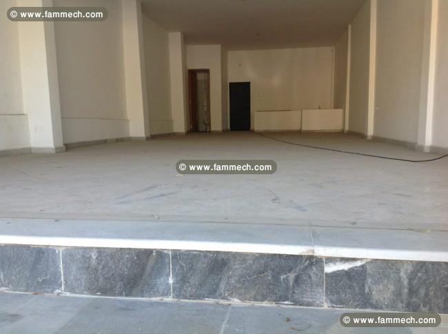 Espace commercial- Route principale de la Soukra