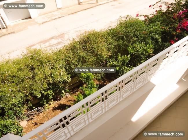 Etage de villa (meublé ou non) à manouba centre