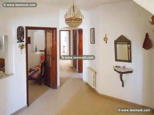 Etage de villa (meublé ou non) à manouba centre