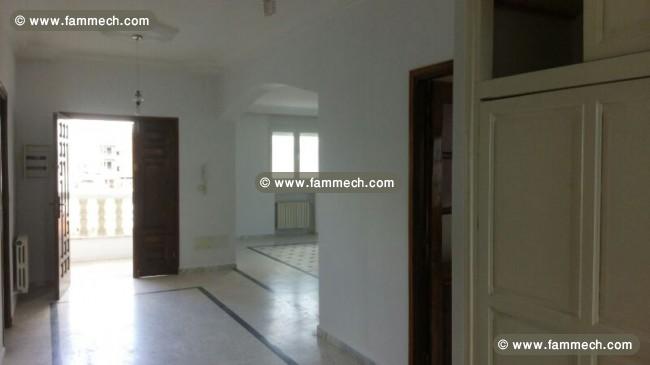 Etage de villa à El Ghazella