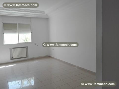 Etage de villa au Kram