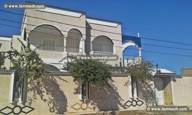 Etage de villa avec garage