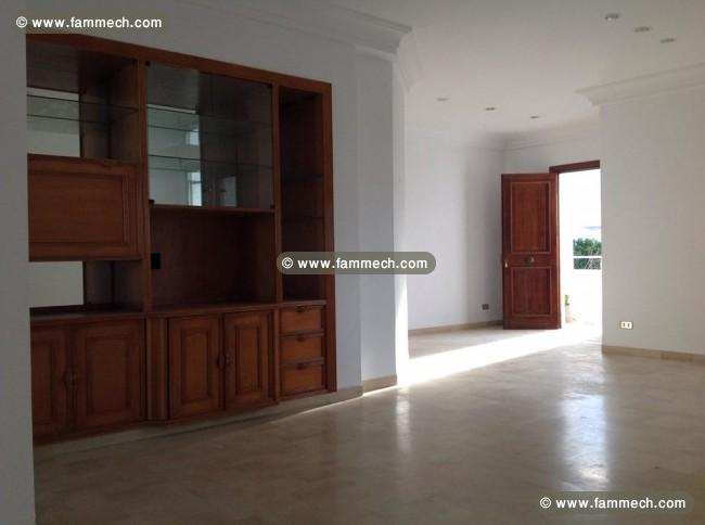 Etage de villa s+1 à carthage amilcar 