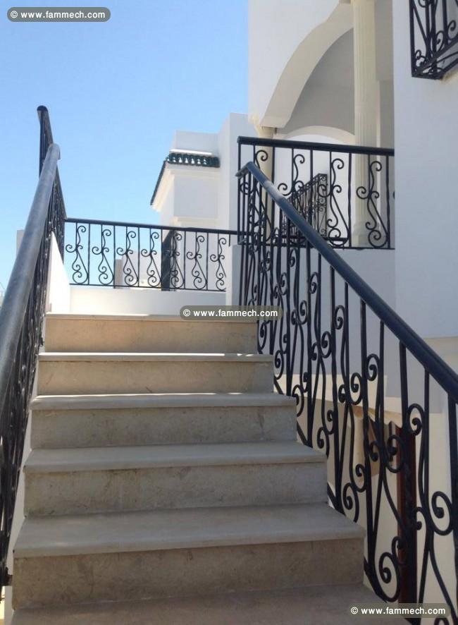Etage de villa S+3- Sidi Daoued