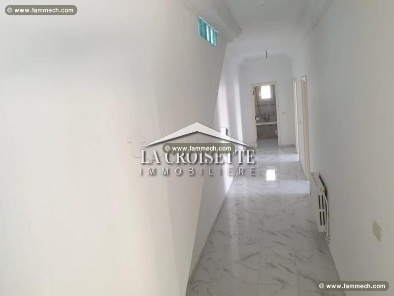 Etage de villa S+3 à La Marsa MEL0441