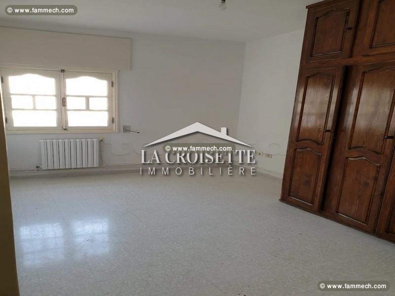 Etage de villa S+3 à La Marsa MEL0441