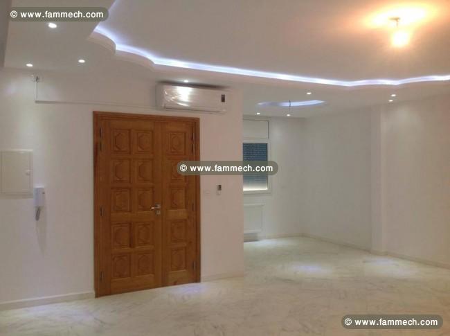 Etage de villa S+3 très haut standing-La Marsa