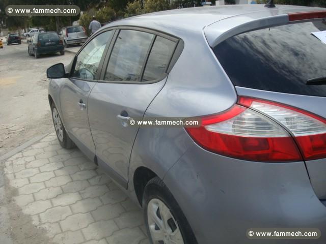 femme vend une BELLE MEGANE 3 IMPORTEE