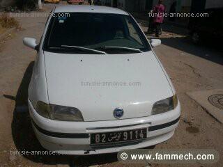 FIAT PUNTO blanche 