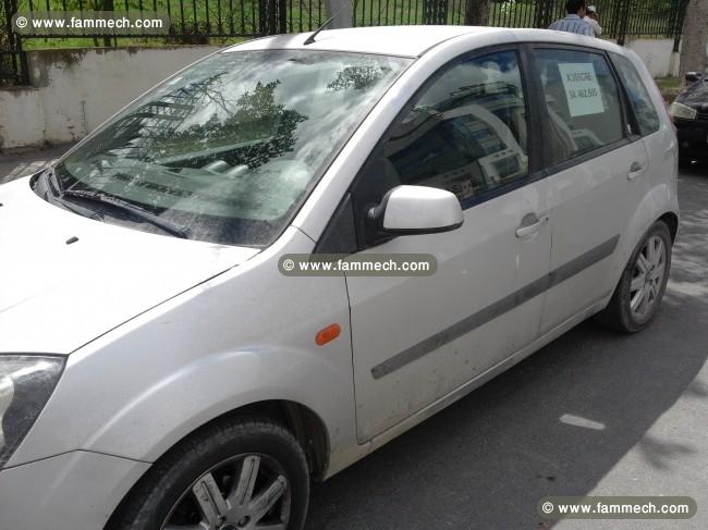 Ford fiesta en bon état