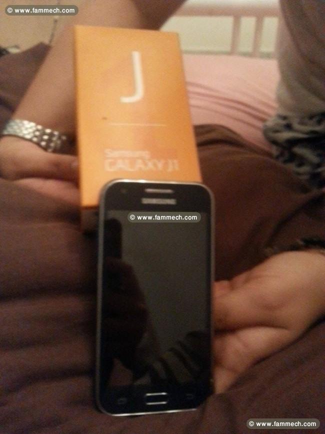 galaxy j1 presque neuve avec garantie 