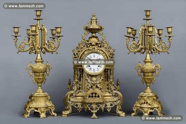 GARNITURE DE CHEMINEE EN BRONZE DORE 
