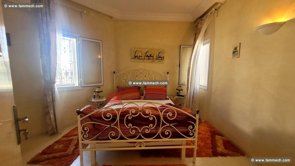 GRANDE MAISON À VENDRE EN Z T DJERBA RÉF V590