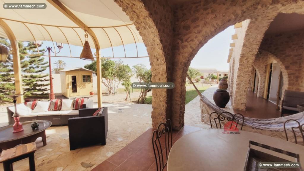 GRANDE PROPRIÉTÉ  À DJERBA MIDOUN ZA - RÉF V685