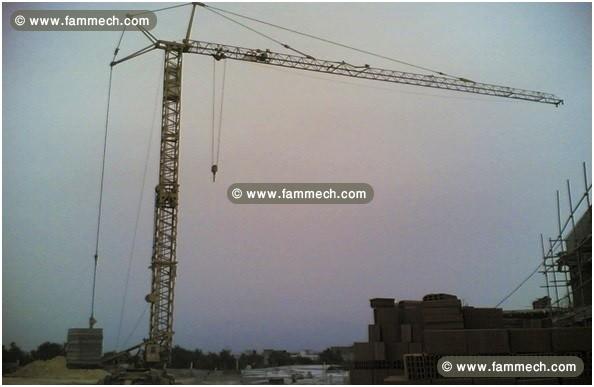 Grue de chantier en bonne état de marque POTAIN 