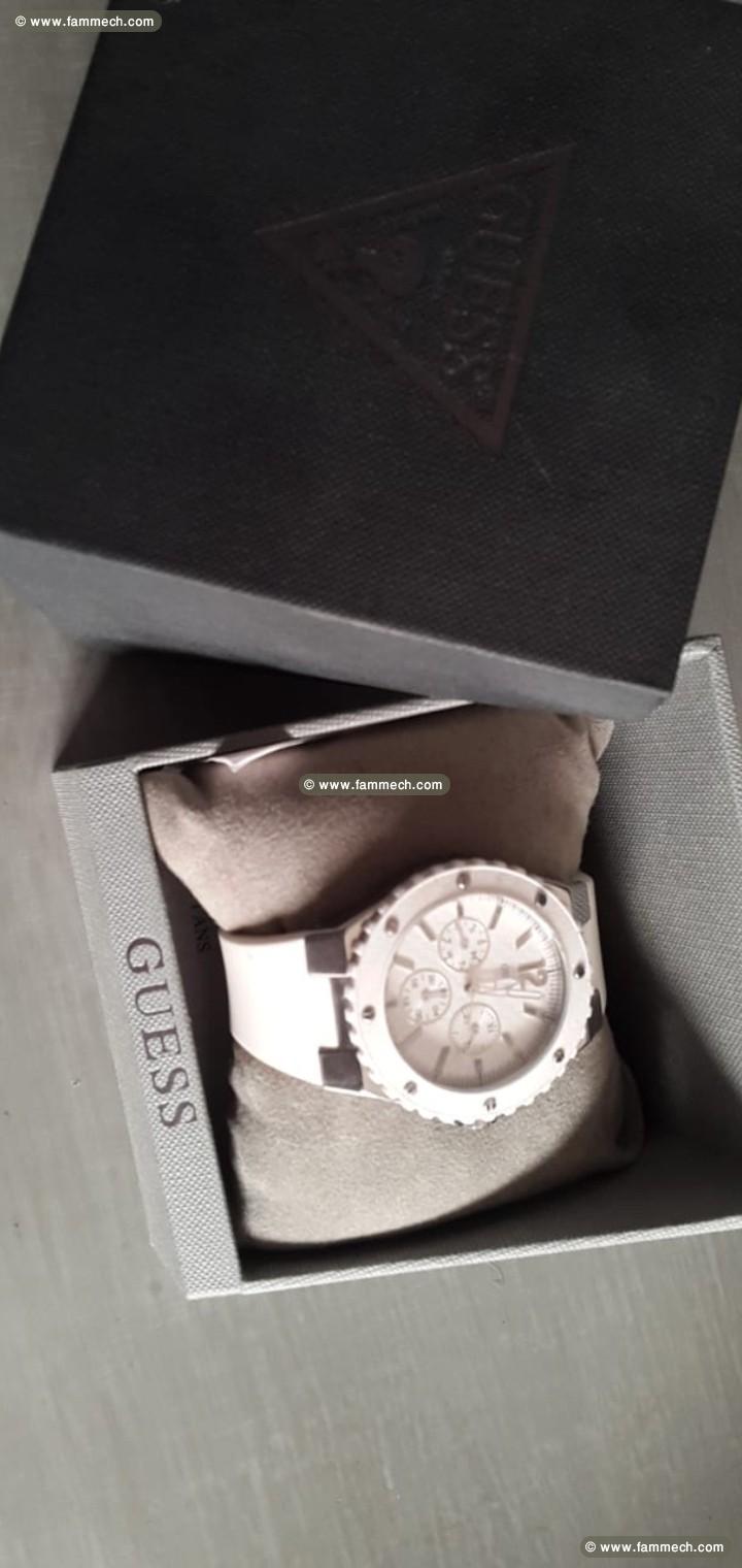 Guess Montre Femme-water resistant 50 meters/165 f