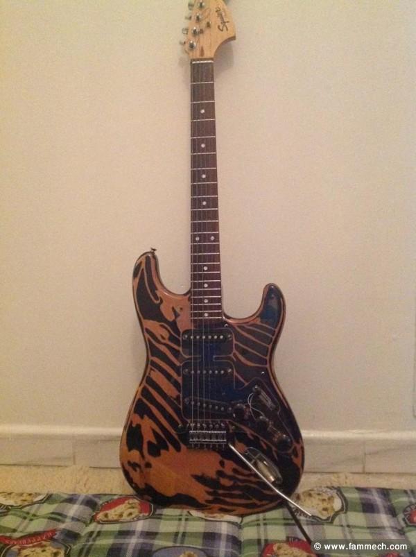 guitar electrique squier fender originale limited 
