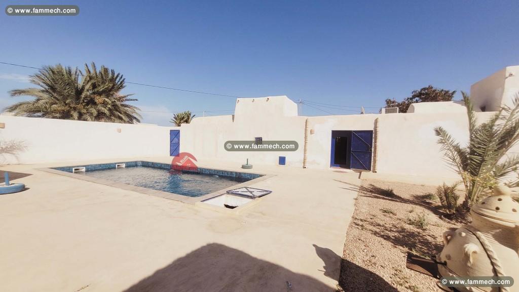 HOUCH TYPIQUE DJERBIEN À BAZIM DJERBA ZA-RÉF V687