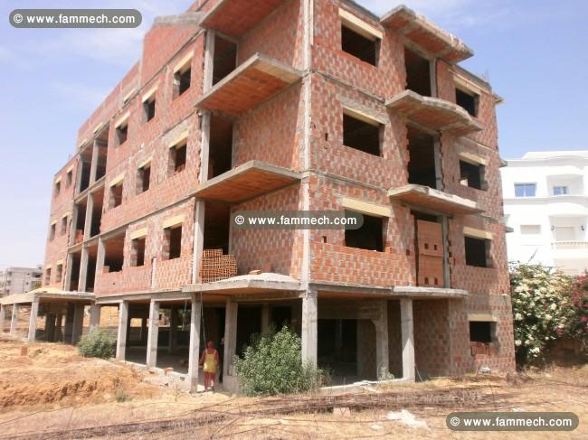 Immeuble en cours de construction a chatt meriem