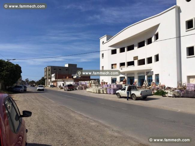 immeuble ou etage d'immeuble a louer a Ras Jebel